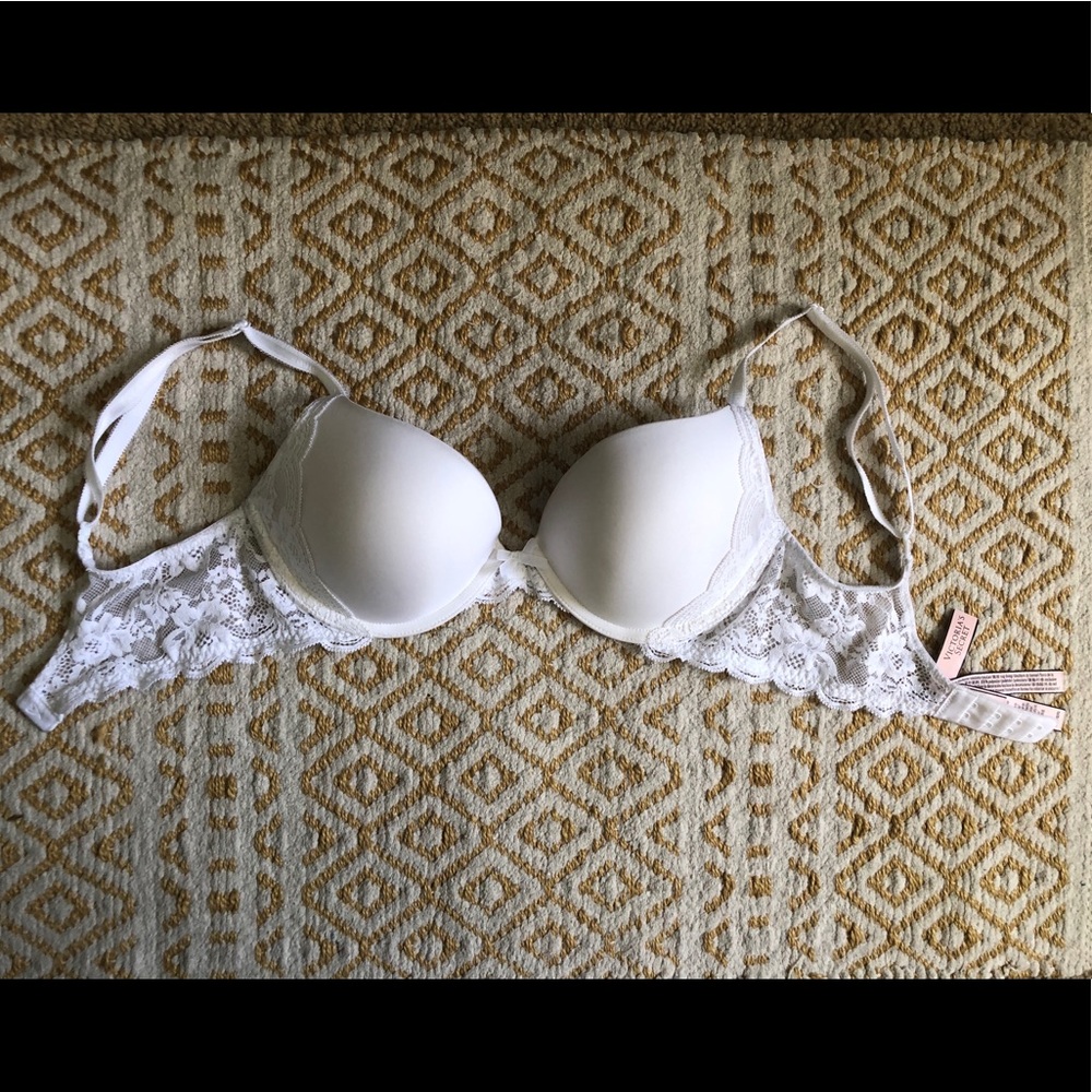 Victoria’s Secret White Dream Angels Push Up Bra